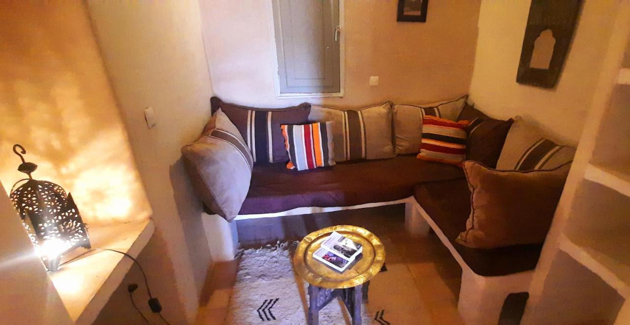 Tisseldeï Maison D'Hotes Irocha מראה חיצוני תמונה