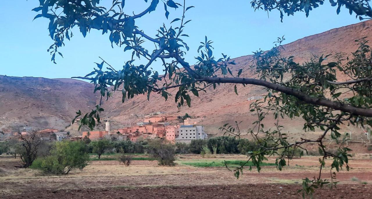Tisseldeï Maison D'Hotes Irocha מראה חיצוני תמונה